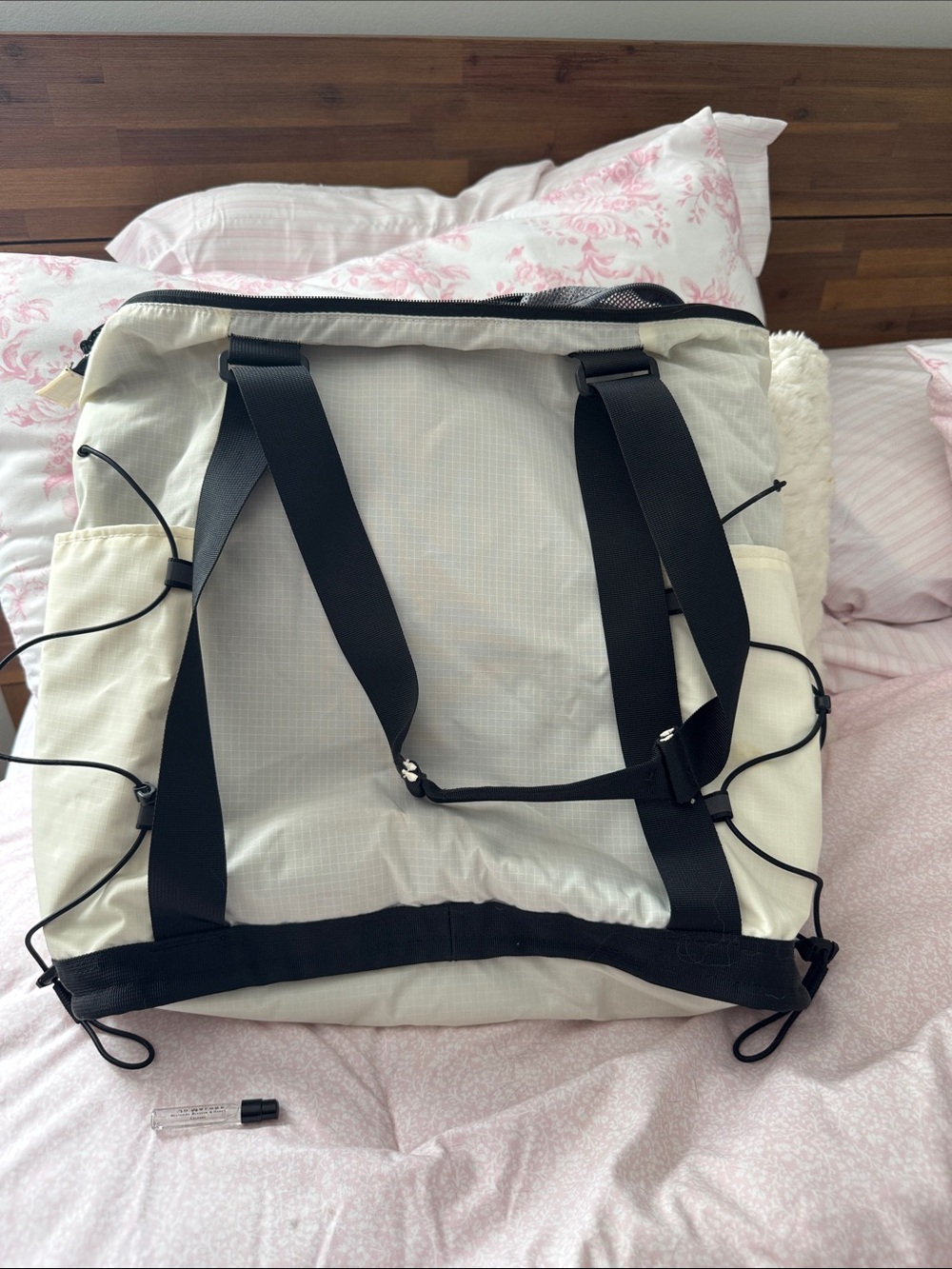 The North Face Cream and Black Utility Tote - Picture 3 of 4